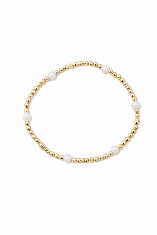 Dainty pearl detail bracelet
